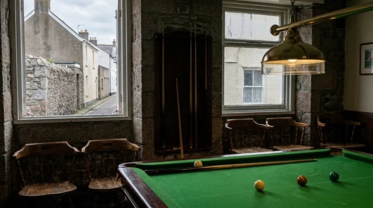 Jersey world snooker champion gives reporter a humbling masterclass